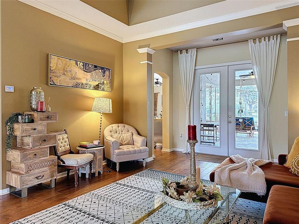 En Venta: $769,000 (4 camas, 4 baños, 4142 Pies cuadrados)