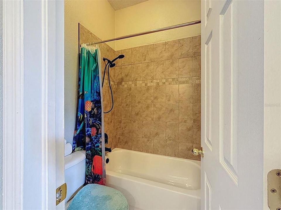 En Venta: $769,000 (4 camas, 4 baños, 4142 Pies cuadrados)