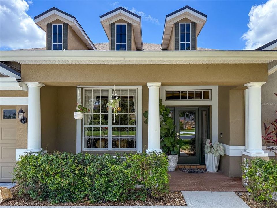 En Venta: $769,000 (4 camas, 4 baños, 4142 Pies cuadrados)