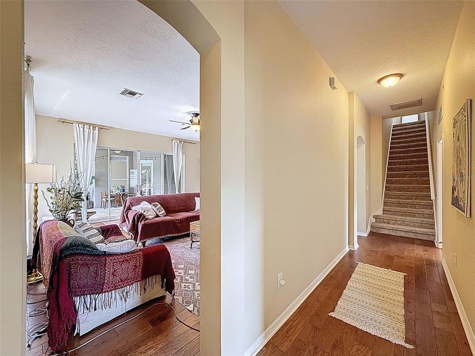 En Venta: $769,000 (4 camas, 4 baños, 4142 Pies cuadrados)