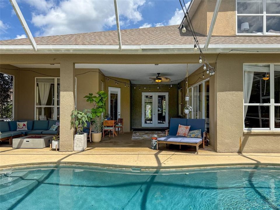 En Venta: $769,000 (4 camas, 4 baños, 4142 Pies cuadrados)