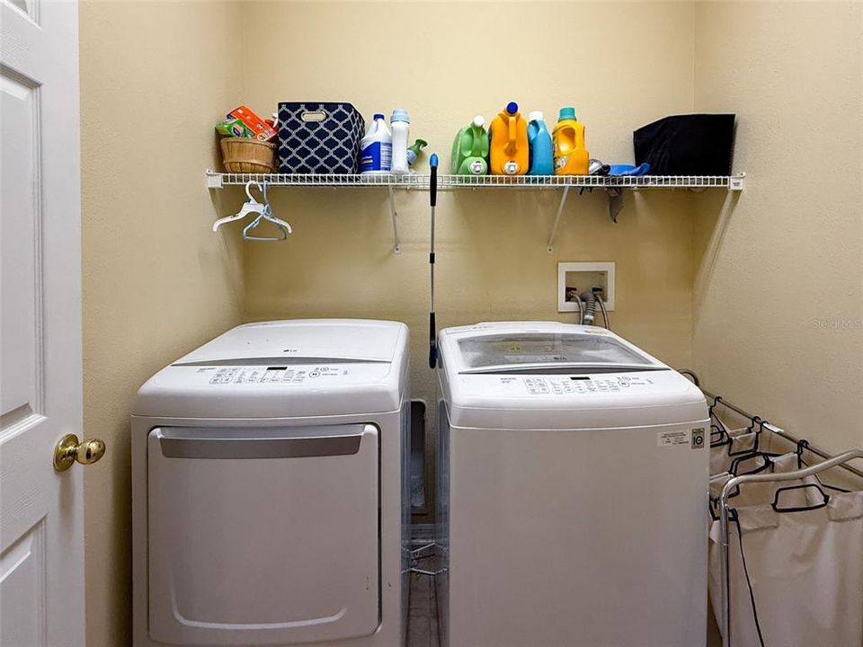 En Venta: $769,000 (4 camas, 4 baños, 4142 Pies cuadrados)