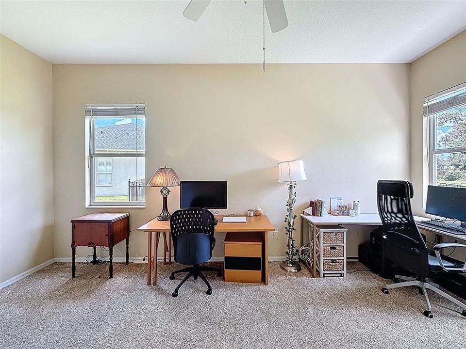 En Venta: $769,000 (4 camas, 4 baños, 4142 Pies cuadrados)