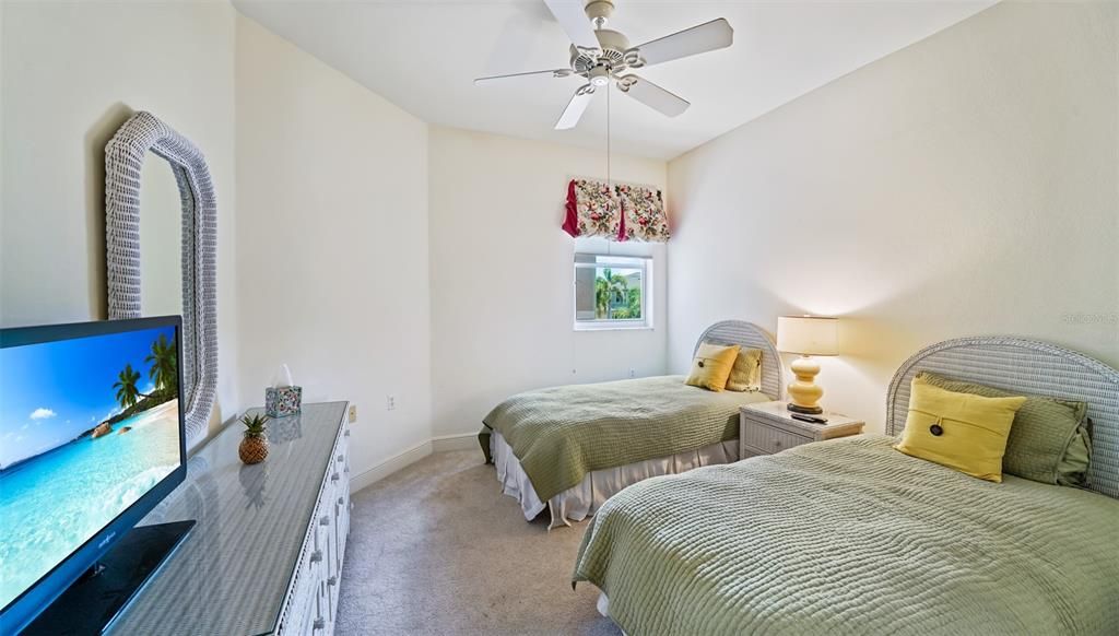 На продажу: $799,900 (3 спален, 3 ванн, 2494 Квадратных фут)