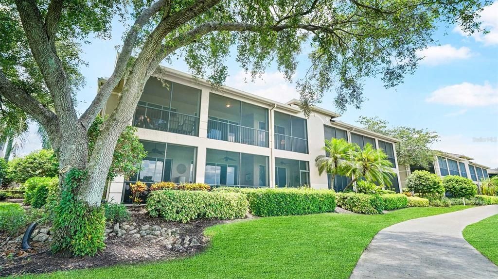 На продажу: $799,900 (3 спален, 3 ванн, 2494 Квадратных фут)