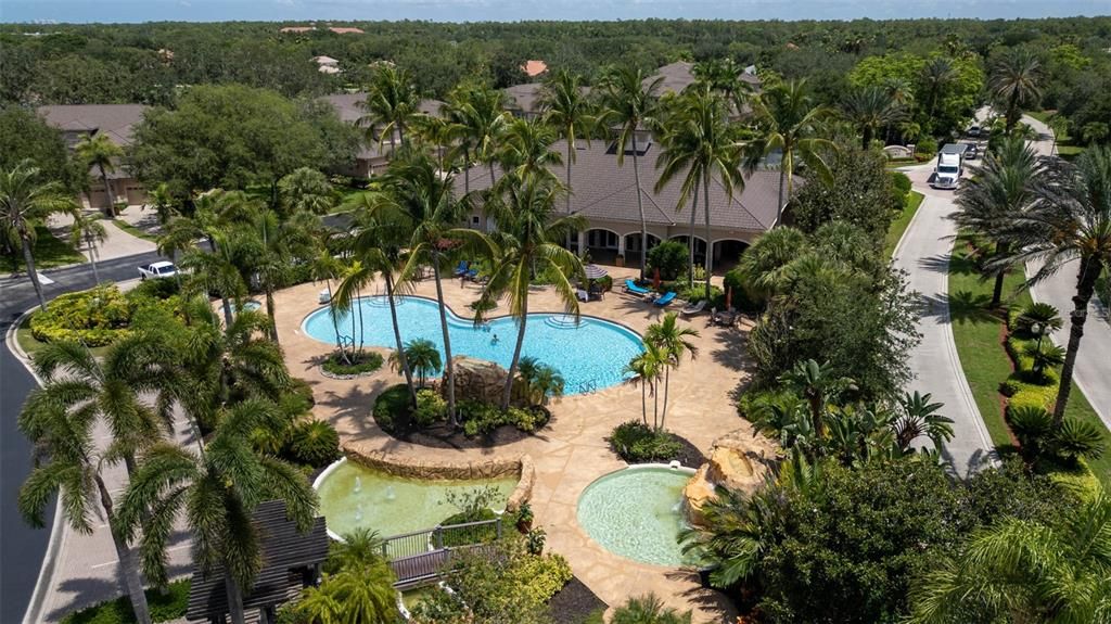 На продажу: $799,900 (3 спален, 3 ванн, 2494 Квадратных фут)