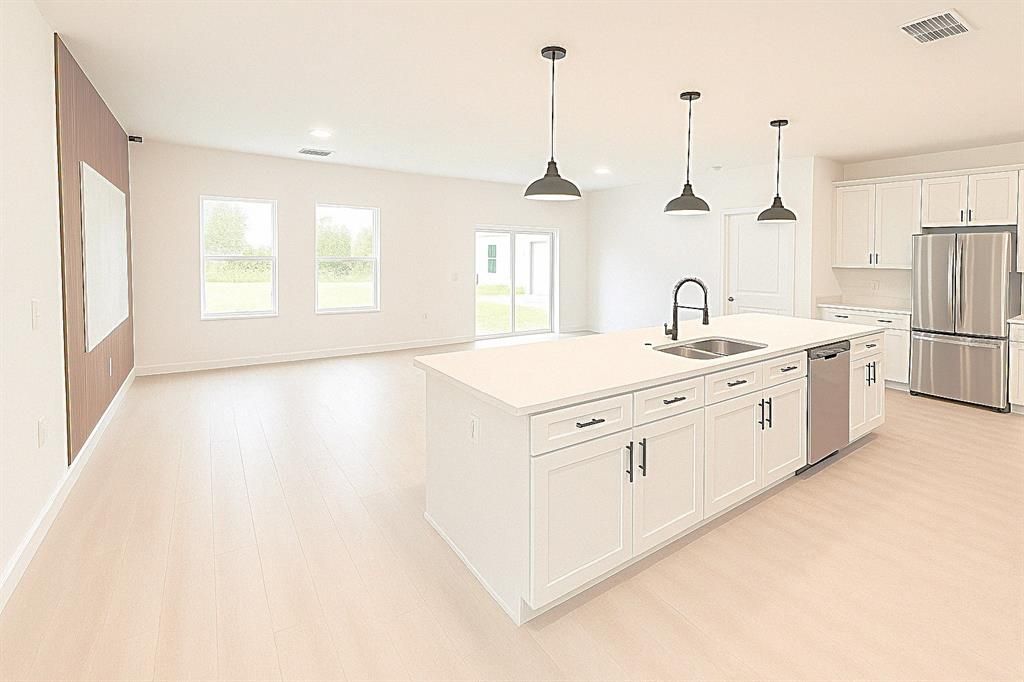 На продажу: $285,000 (4 спален, 2 ванн, 1500 Квадратных фут)