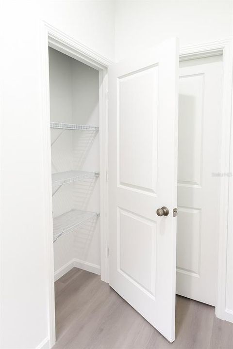 На продажу: $285,000 (4 спален, 2 ванн, 1500 Квадратных фут)