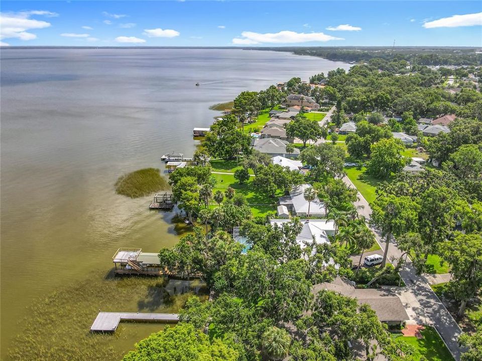 En Venta: $1,125,000 (4 camas, 3 baños, 2924 Pies cuadrados)