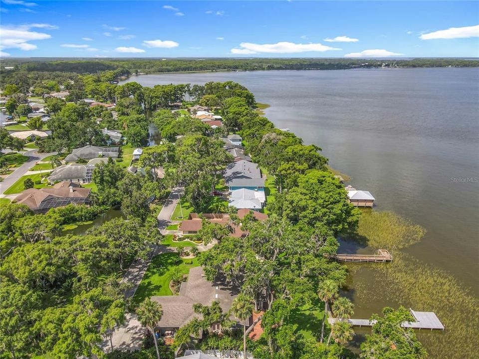 En Venta: $1,125,000 (4 camas, 3 baños, 2924 Pies cuadrados)