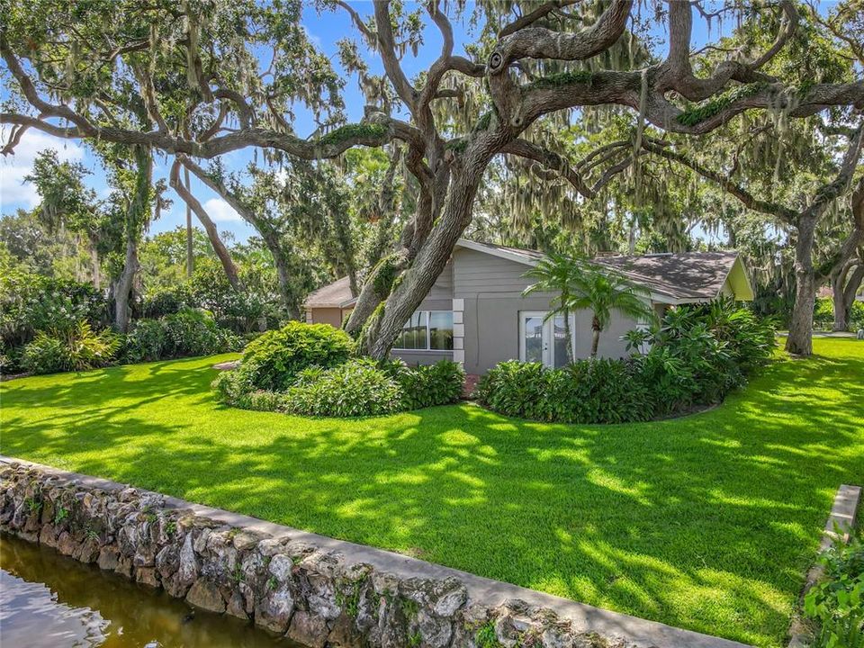 En Venta: $1,125,000 (4 camas, 3 baños, 2924 Pies cuadrados)