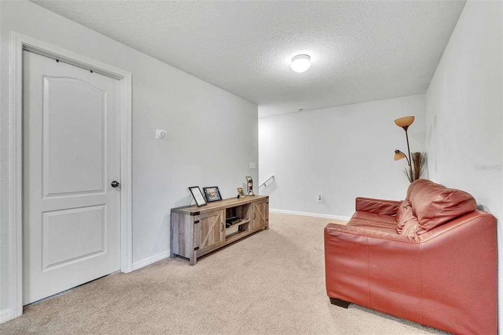 На продажу: $425,000 (4 спален, 2 ванн, 2445 Квадратных фут)