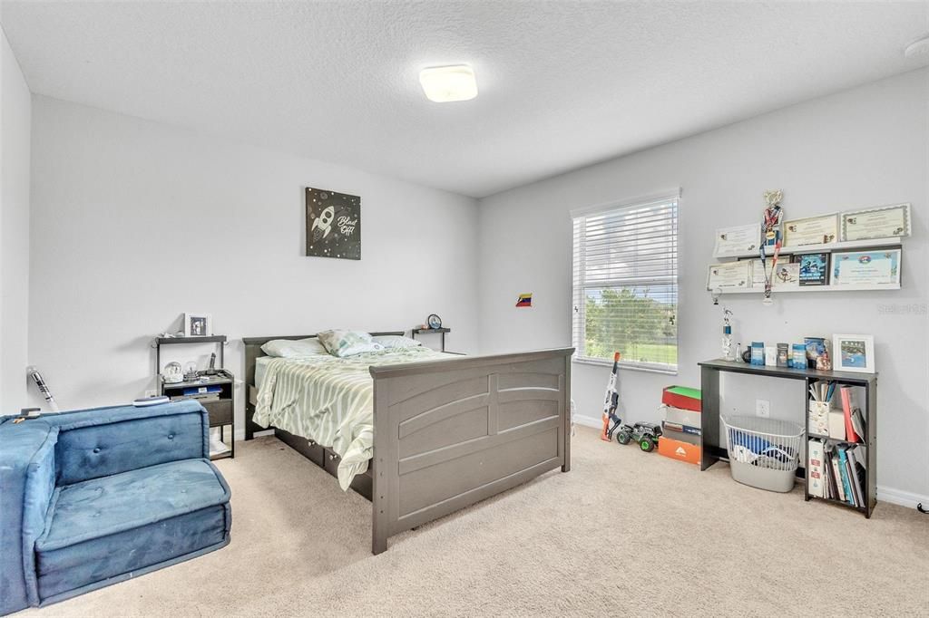 На продажу: $425,000 (4 спален, 2 ванн, 2445 Квадратных фут)