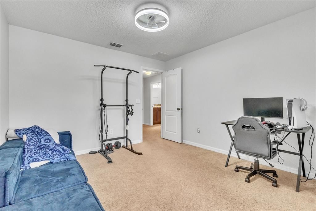 На продажу: $425,000 (4 спален, 2 ванн, 2445 Квадратных фут)