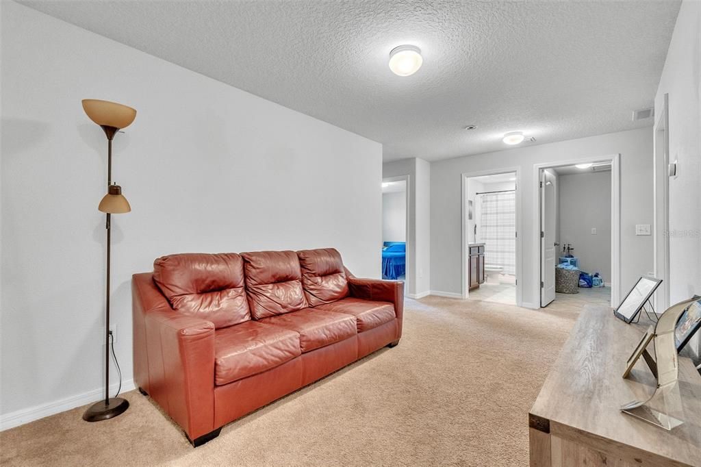 На продажу: $425,000 (4 спален, 2 ванн, 2445 Квадратных фут)