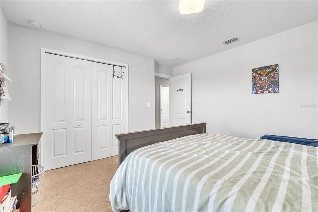 На продажу: $425,000 (4 спален, 2 ванн, 2445 Квадратных фут)