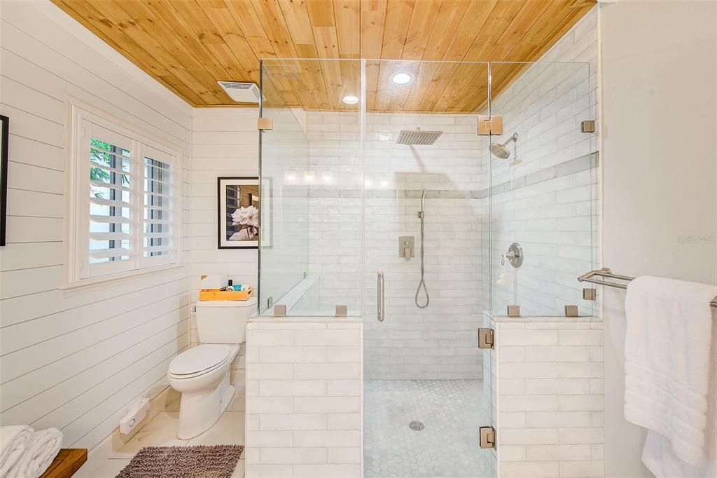 На продажу: $1,099,995 (3 спален, 2 ванн, 2282 Квадратных фут)