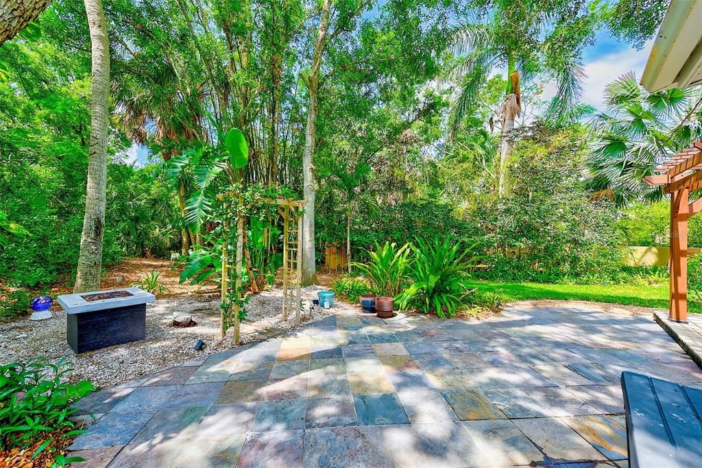 На продажу: $1,099,995 (3 спален, 2 ванн, 2282 Квадратных фут)