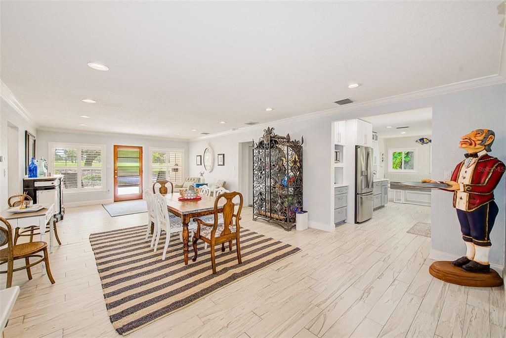 На продажу: $1,099,995 (3 спален, 2 ванн, 2282 Квадратных фут)