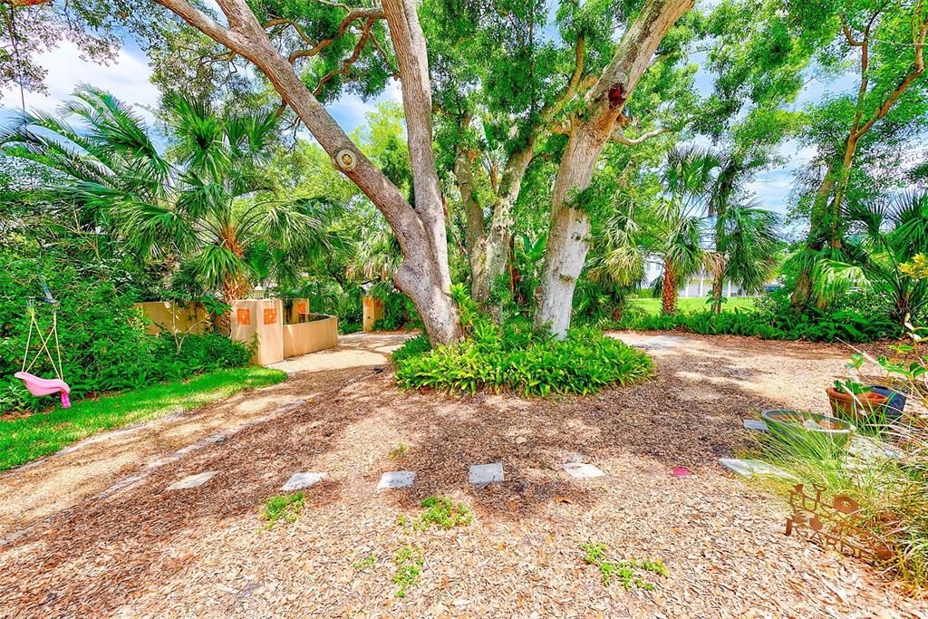 На продажу: $1,099,995 (3 спален, 2 ванн, 2282 Квадратных фут)