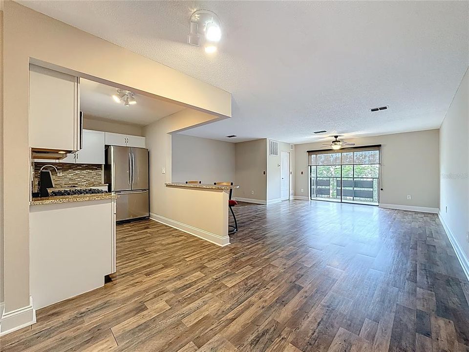 Active With Contract: $114,500 (1 beds, 1 baths, 840 Square Feet)