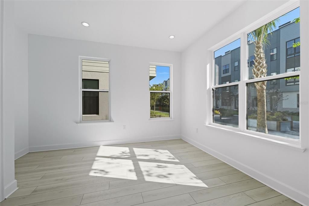 For Sale: $650,000 (2 beds, 3 baths, 2085 Square Feet)