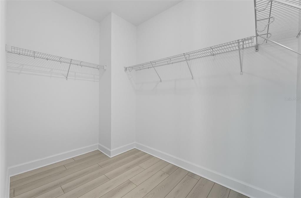 For Sale: $650,000 (2 beds, 3 baths, 2085 Square Feet)