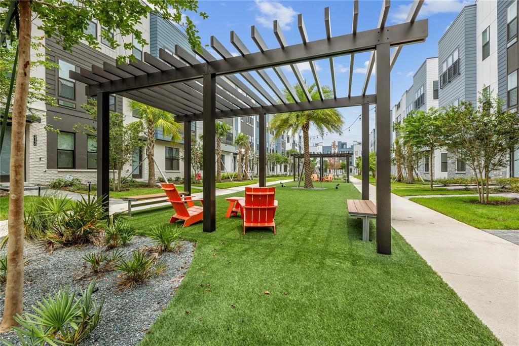 For Sale: $650,000 (2 beds, 3 baths, 2085 Square Feet)