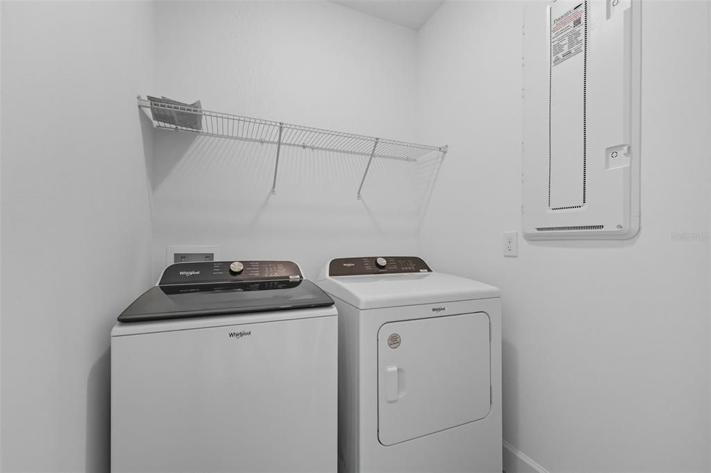 For Sale: $650,000 (2 beds, 3 baths, 2085 Square Feet)