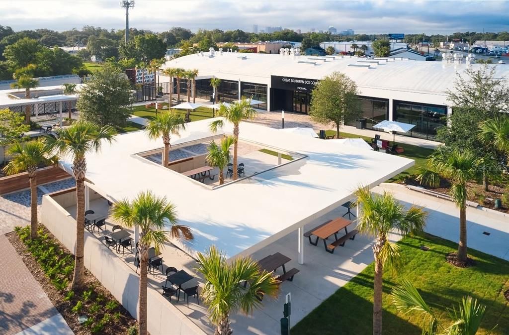 For Sale: $650,000 (2 beds, 3 baths, 2085 Square Feet)