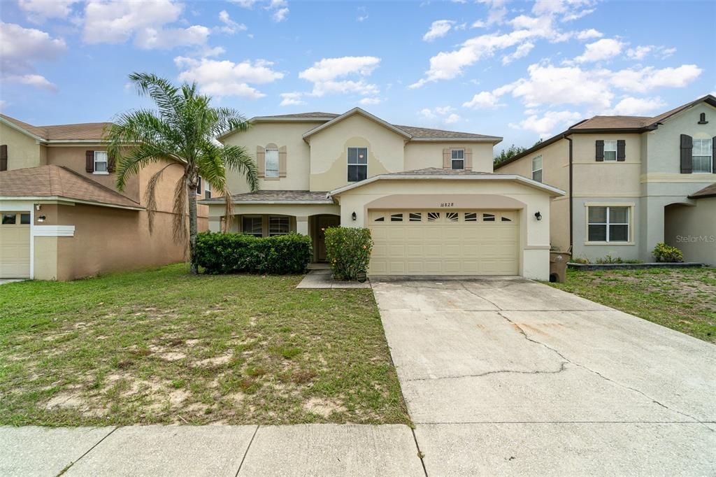 Под контрактом: $399,000 (4 спален, 2 ванн, 2430 Квадратных фут)