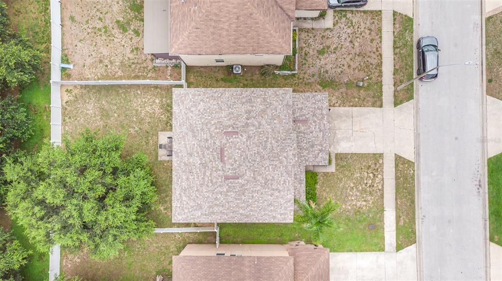 Под контрактом: $399,000 (4 спален, 2 ванн, 2430 Квадратных фут)