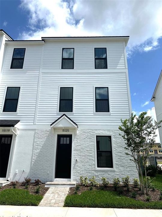 Недавно продано: $461,785 (3 спален, 2 ванн, 1846 Квадратных фут)