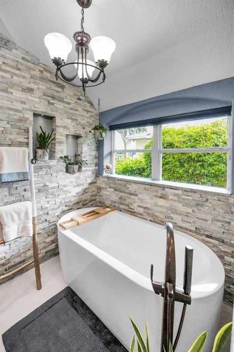 For Sale: $915,000 (3 beds, 3 baths, 2688 Square Feet)