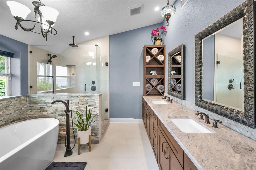 For Sale: $915,000 (3 beds, 3 baths, 2688 Square Feet)