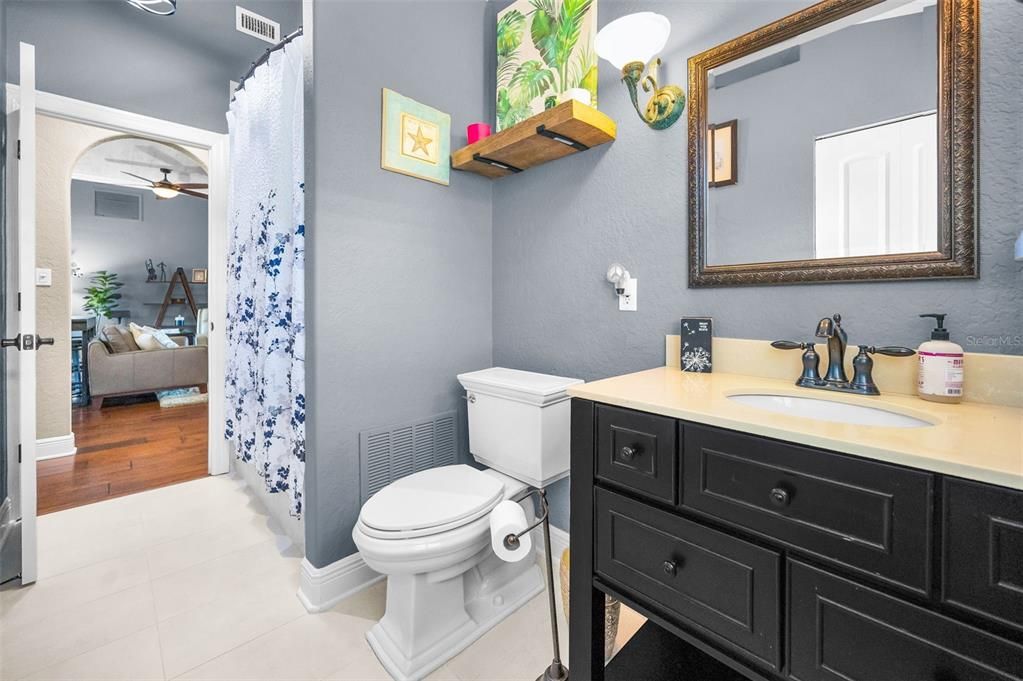 For Sale: $915,000 (3 beds, 3 baths, 2688 Square Feet)