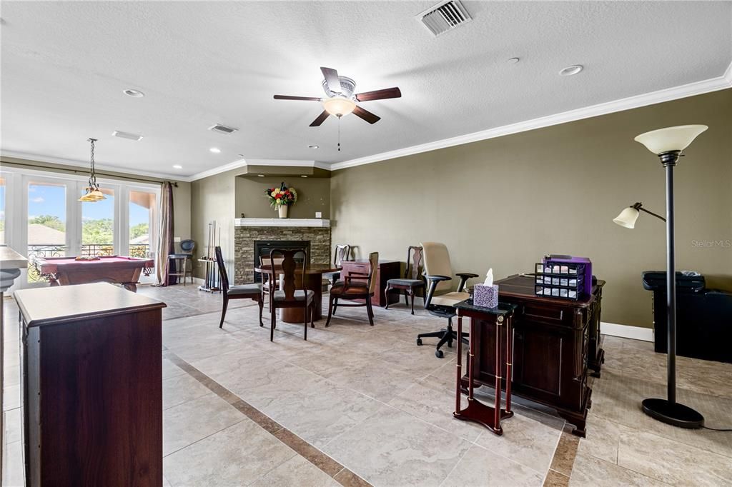 For Rent: $4,500 (3 beds, 2 baths, 3170 Square Feet)