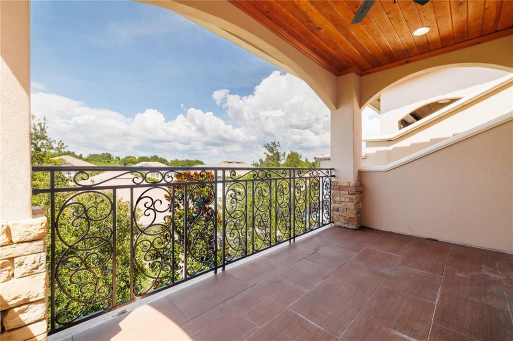 For Rent: $4,500 (3 beds, 2 baths, 3170 Square Feet)