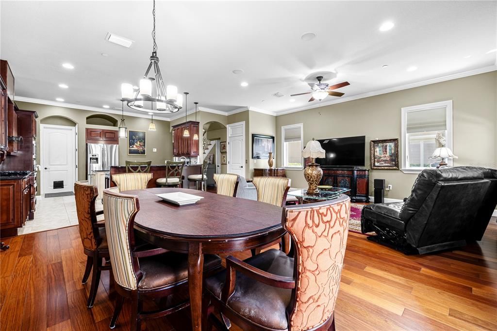 For Rent: $4,500 (3 beds, 2 baths, 3170 Square Feet)