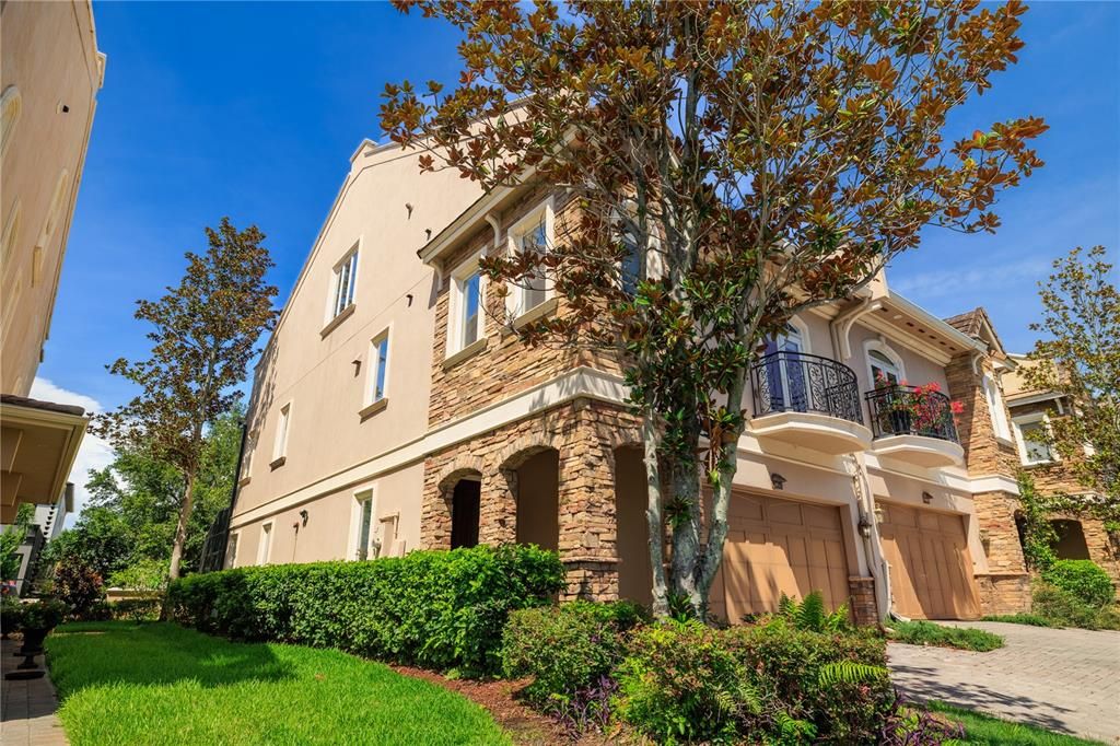 For Rent: $4,500 (3 beds, 2 baths, 3170 Square Feet)