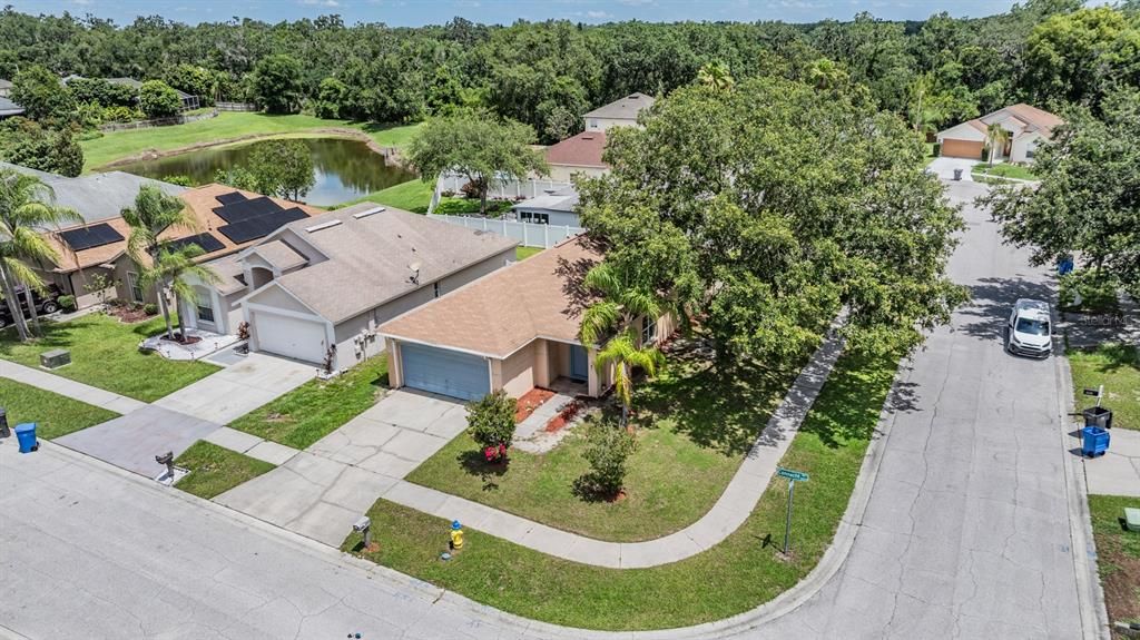 For Sale: $335,000 (3 beds, 2 baths, 1254 Square Feet)