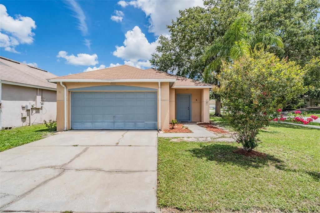 For Sale: $335,000 (3 beds, 2 baths, 1254 Square Feet)