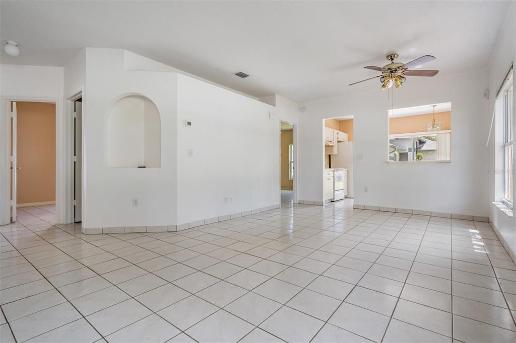 For Sale: $335,000 (3 beds, 2 baths, 1254 Square Feet)