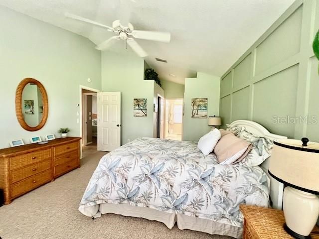 В аренду: $4,700 (2 спален, 2 ванн, 1438 Квадратных фут)