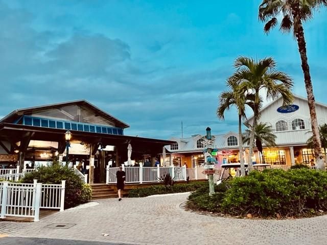 В аренду: $4,700 (2 спален, 2 ванн, 1438 Квадратных фут)