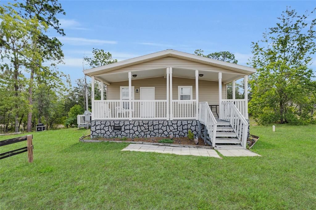 Recently Sold: $198,000 (3 beds, 2 baths, 1188 Square Feet)