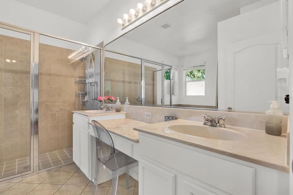 Active With Contract: $459,000 (3 beds, 2 baths, 2035 Square Feet)