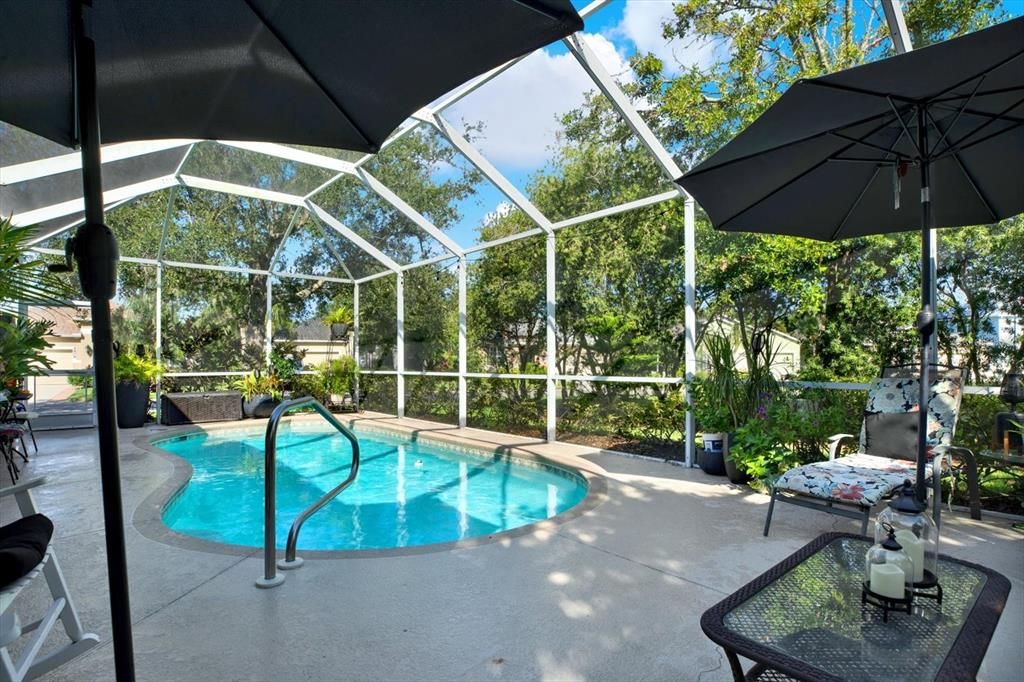 Active With Contract: $459,000 (3 beds, 2 baths, 2035 Square Feet)