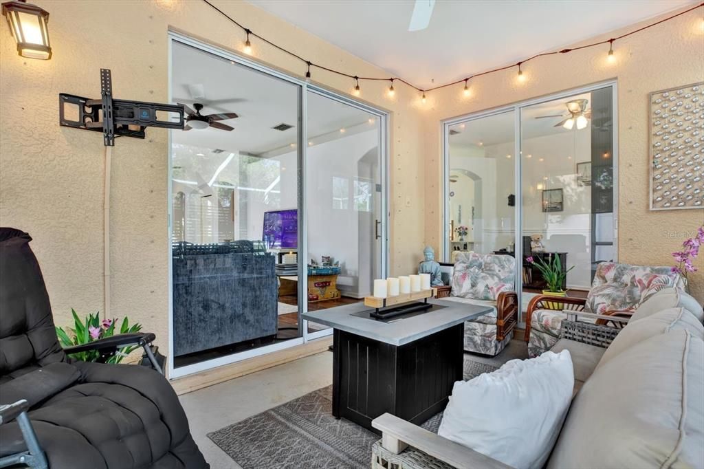 Active With Contract: $459,000 (3 beds, 2 baths, 2035 Square Feet)