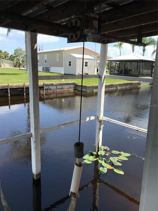 For Sale: $159,000 (2 beds, 1 baths, 1830 Square Feet)